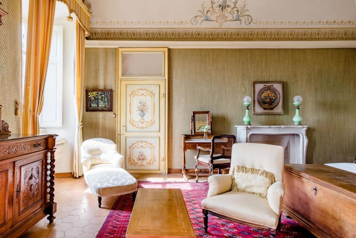 Castello Di Coazzolo Bed & Breakfast Neive Room photo